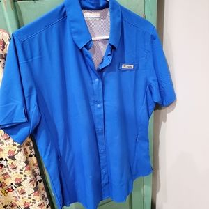 Ladies Columbia PFG shirt